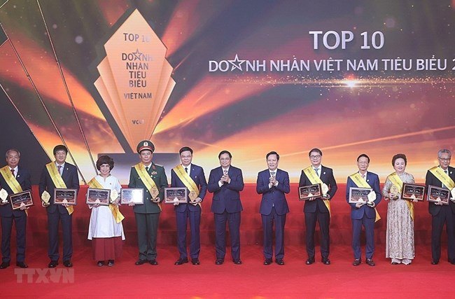 Xây dựng và phát huy vai trò của doanh nhân Việt Nam trong thời kỳ mới|https://hopthinh.hiephoa.bacgiang.gov.vn/en_US/chi-tiet-tin-tuc/-/asset_publisher/M0UUAFstbTMq/content/xay-dung-va-phat-huy-vai-tro-cua-doanh-nhan-viet-nam-trong-thoi-ky-moi
